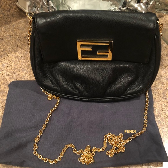 black fendi crossbody